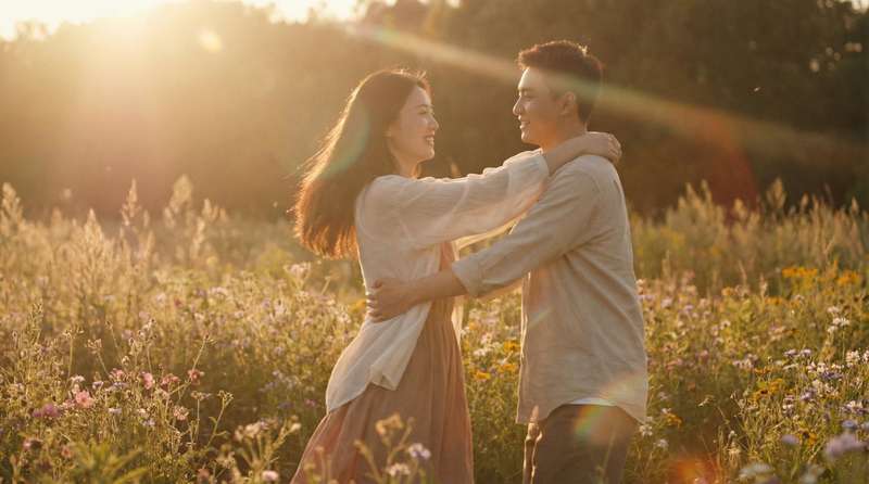 开档丝袜视频-花间舞MV